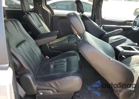 2019 Dodge Grand Caravan Gt из США, поврежденный, VIN 2C4RDGEG9KR571439